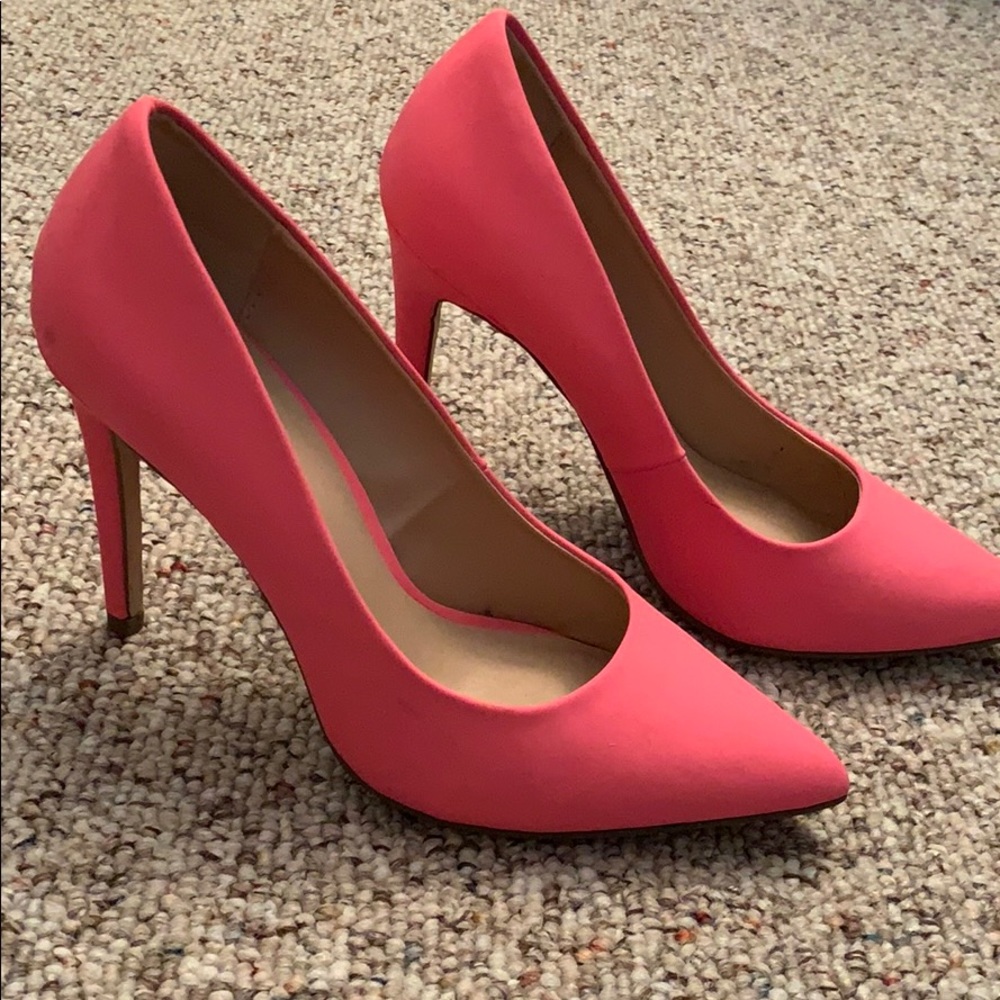 Mix No.6 pumps